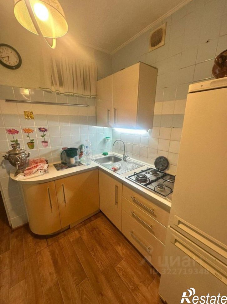 3-комн квартира Зерноградская улица, 10,  д. 10