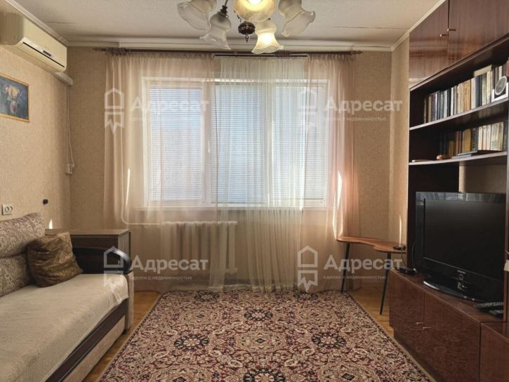 3-комн квартира Бульвар 30-летия Победы,  д.76