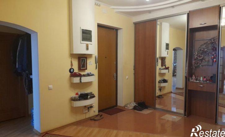 3-комн квартира улица Чуйкова, 55,  д. 55