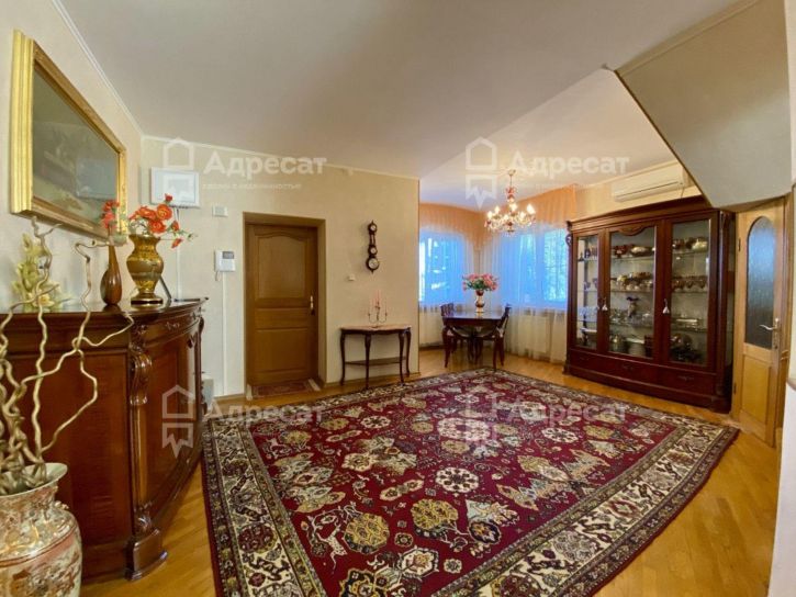 Коттедж/дом ул. Зевина