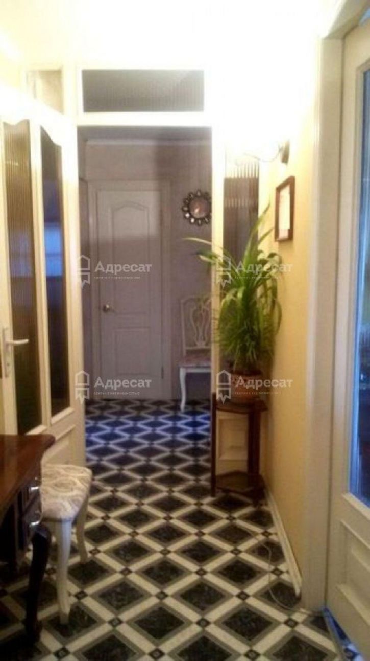 3-комн квартира ул. 35 Гвардейской,  д.4