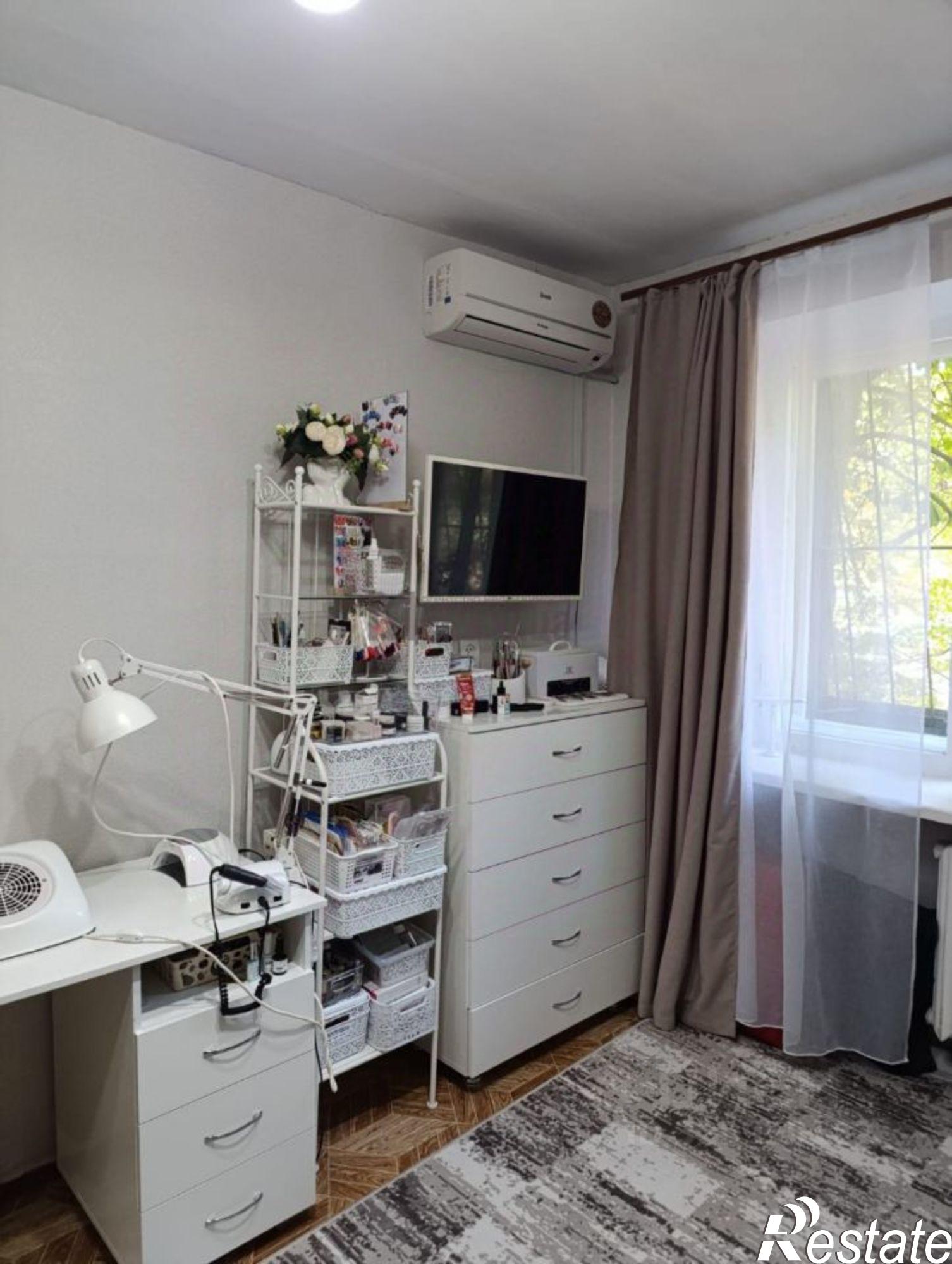 Купить квартиру за 2 440 000 рублей на улица Германа Титова, 56