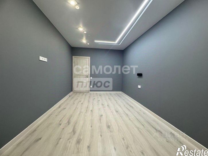 2-комн квартира б-р 30-летия Победы, 42,  д. 42