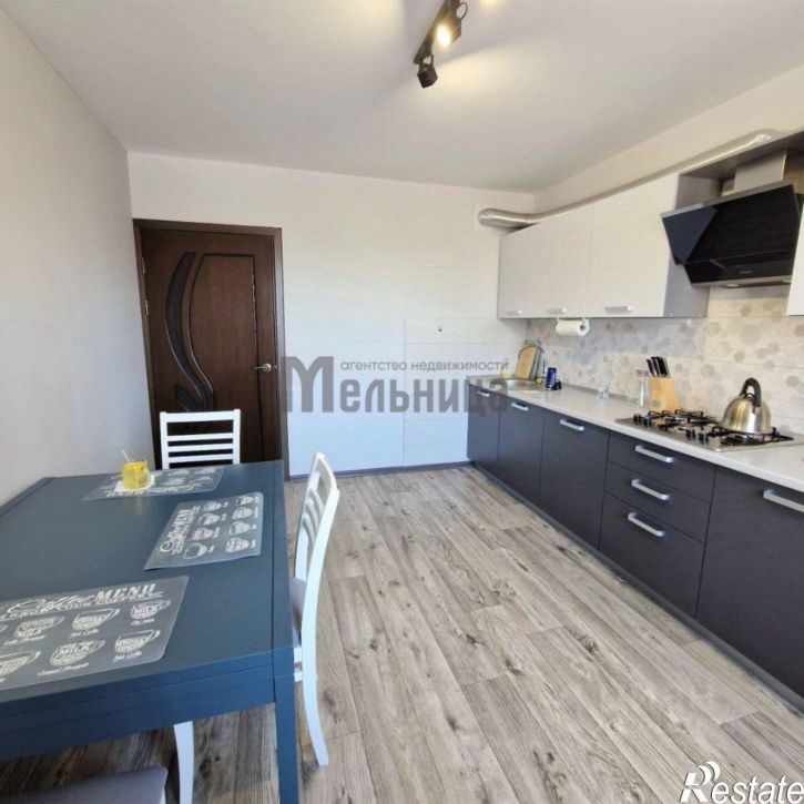 2-комн квартира улица Глазкова, 23,  д. 23