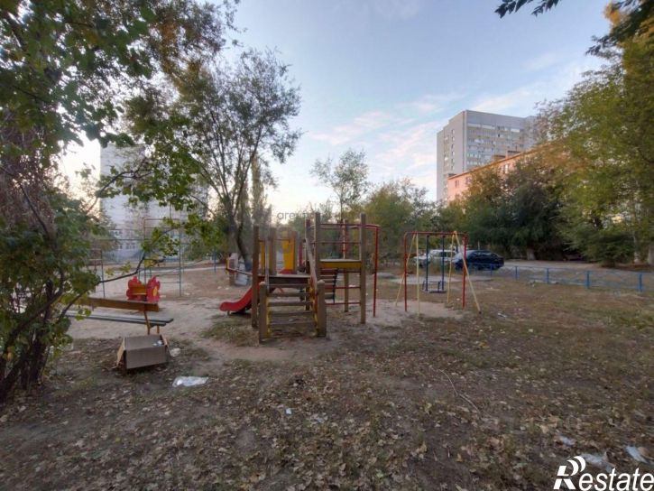 2-комн квартира улица Маршала Рыбалко, 8,  д. 8