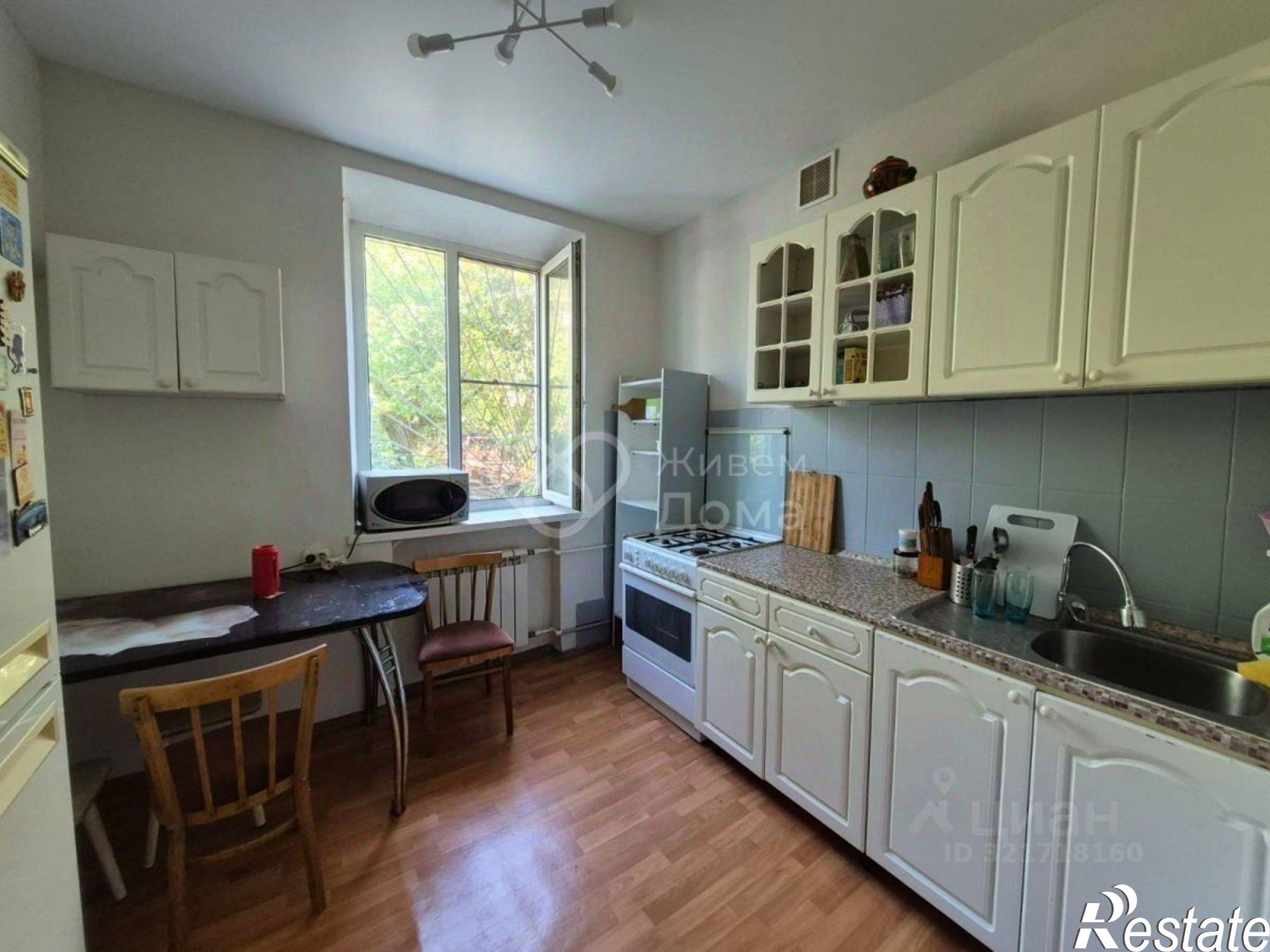 Купить квартиру за 1 000 000 рублей на Кузнецкая улица, 101