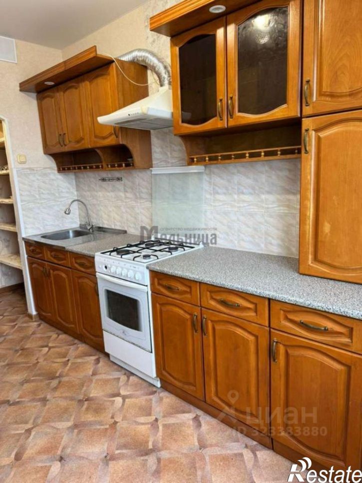 3-комн квартира улица Елисеева, 15Б,  д. 15Б