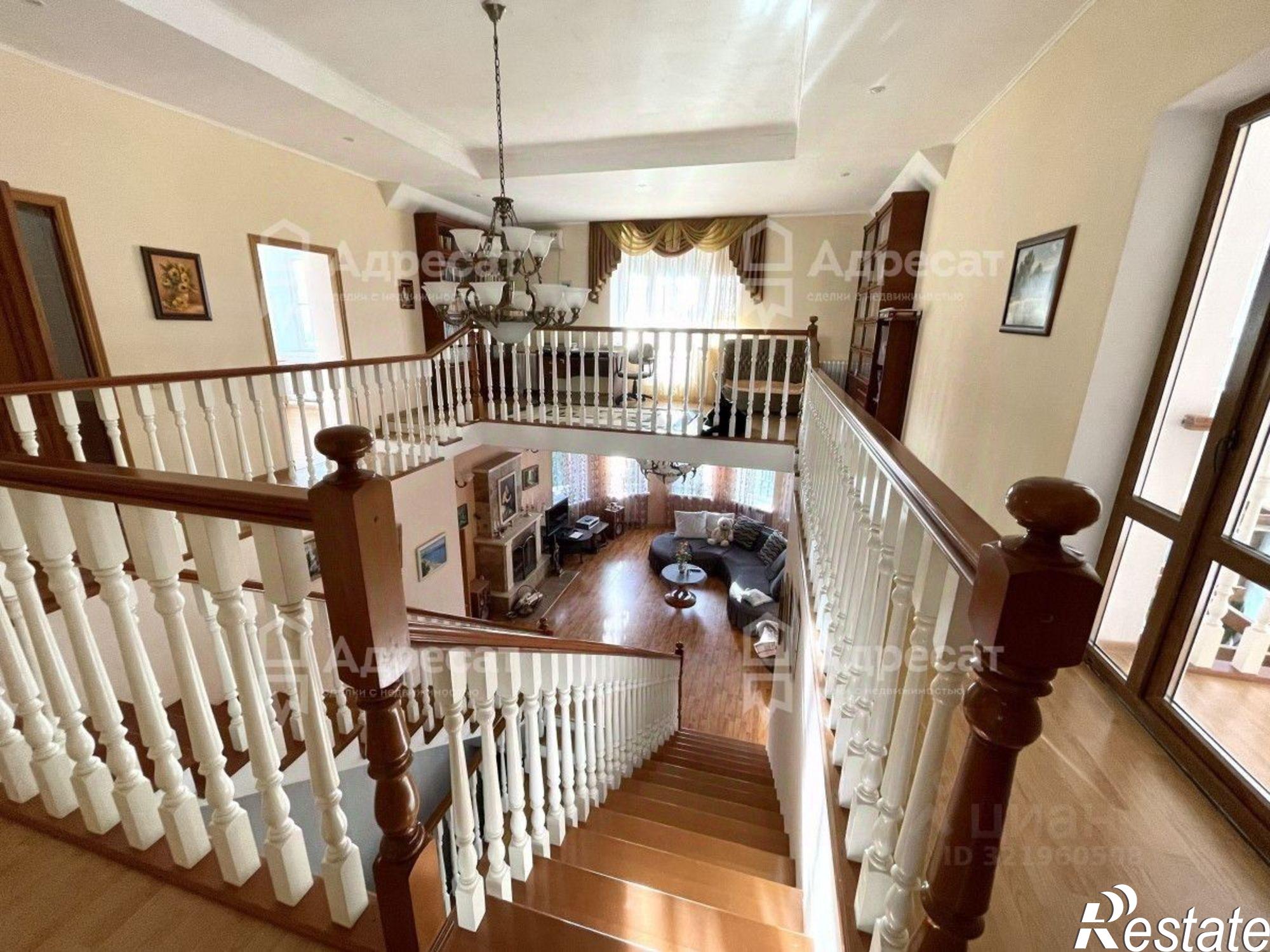 Сдать дачу, дом, коттедж за 150 000 рублей на Центральная улица, 15