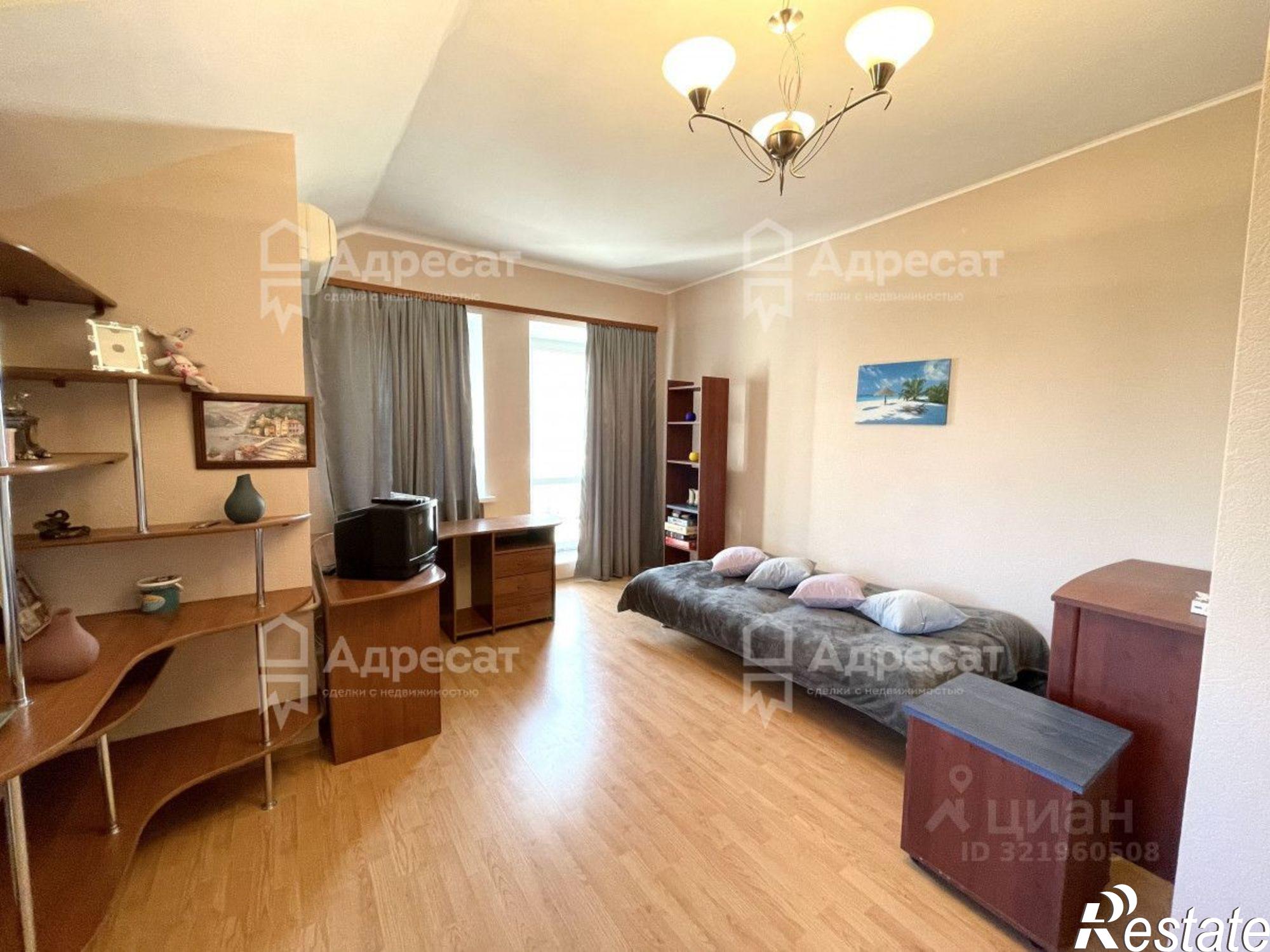 Сдать дачу, дом, коттедж за 150 000 рублей на Центральная улица, 15