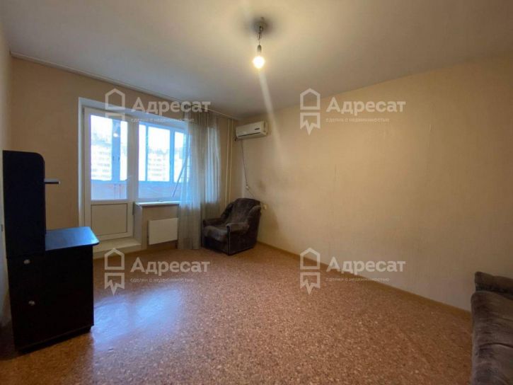 3-комн квартира ул. маршала Воронова,  д.6