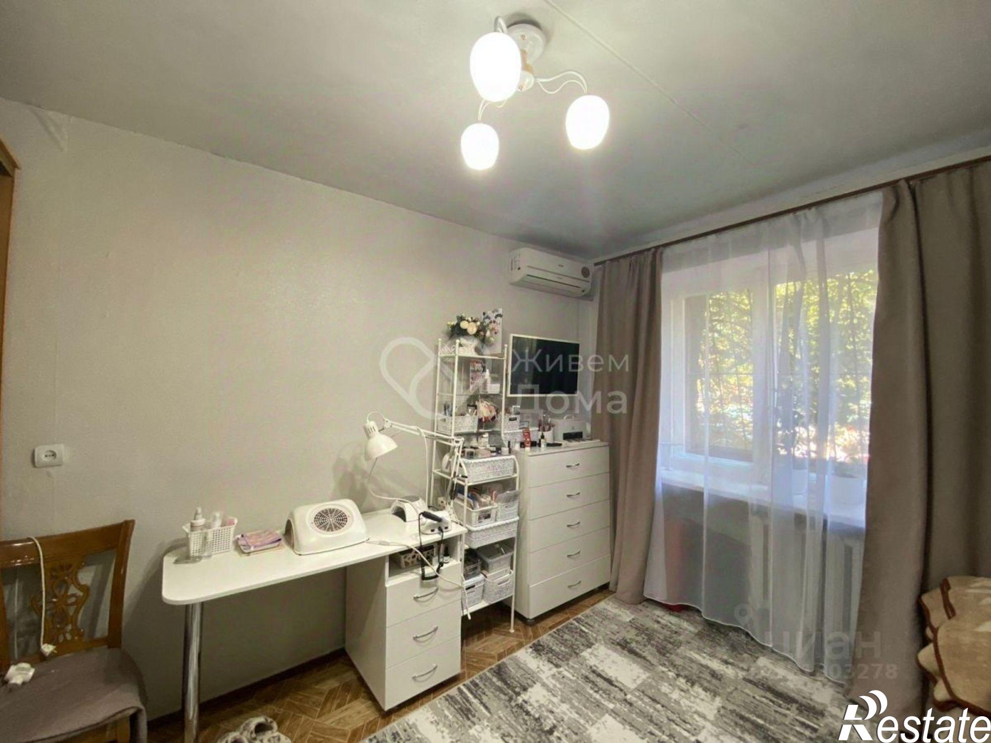 Купить квартиру за 2 440 000 рублей на улица Германа Титова, 56