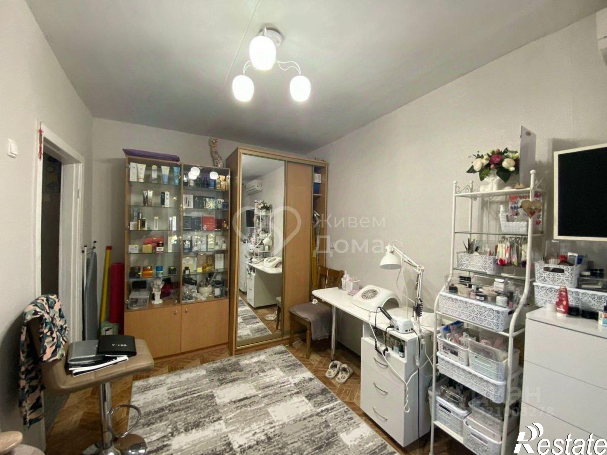 Купить квартиру за 2 440 000 рублей на улица Германа Титова, 56