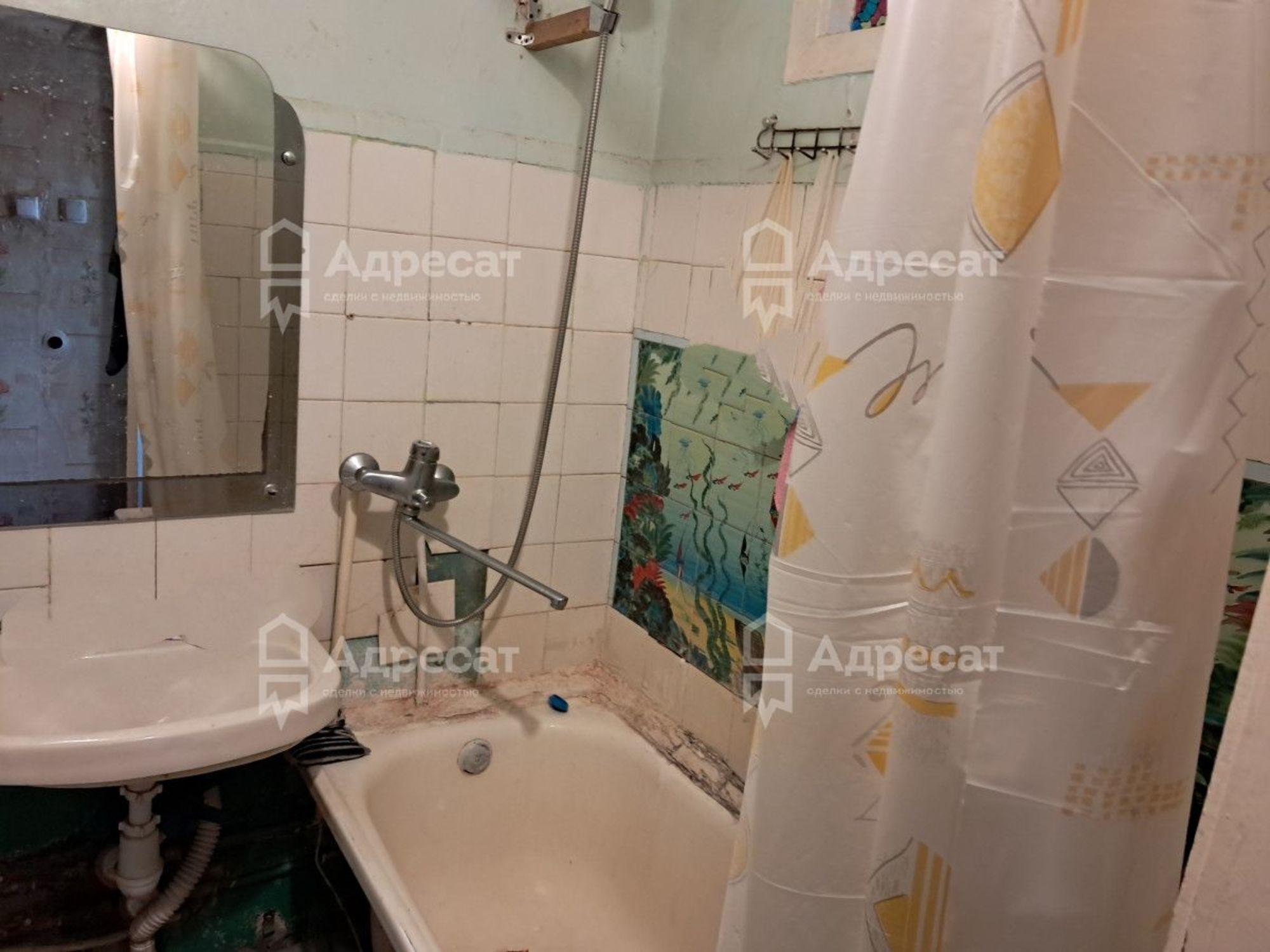 Купить комнату за 680 000 рублей на ул. Зерноградская,  д.6