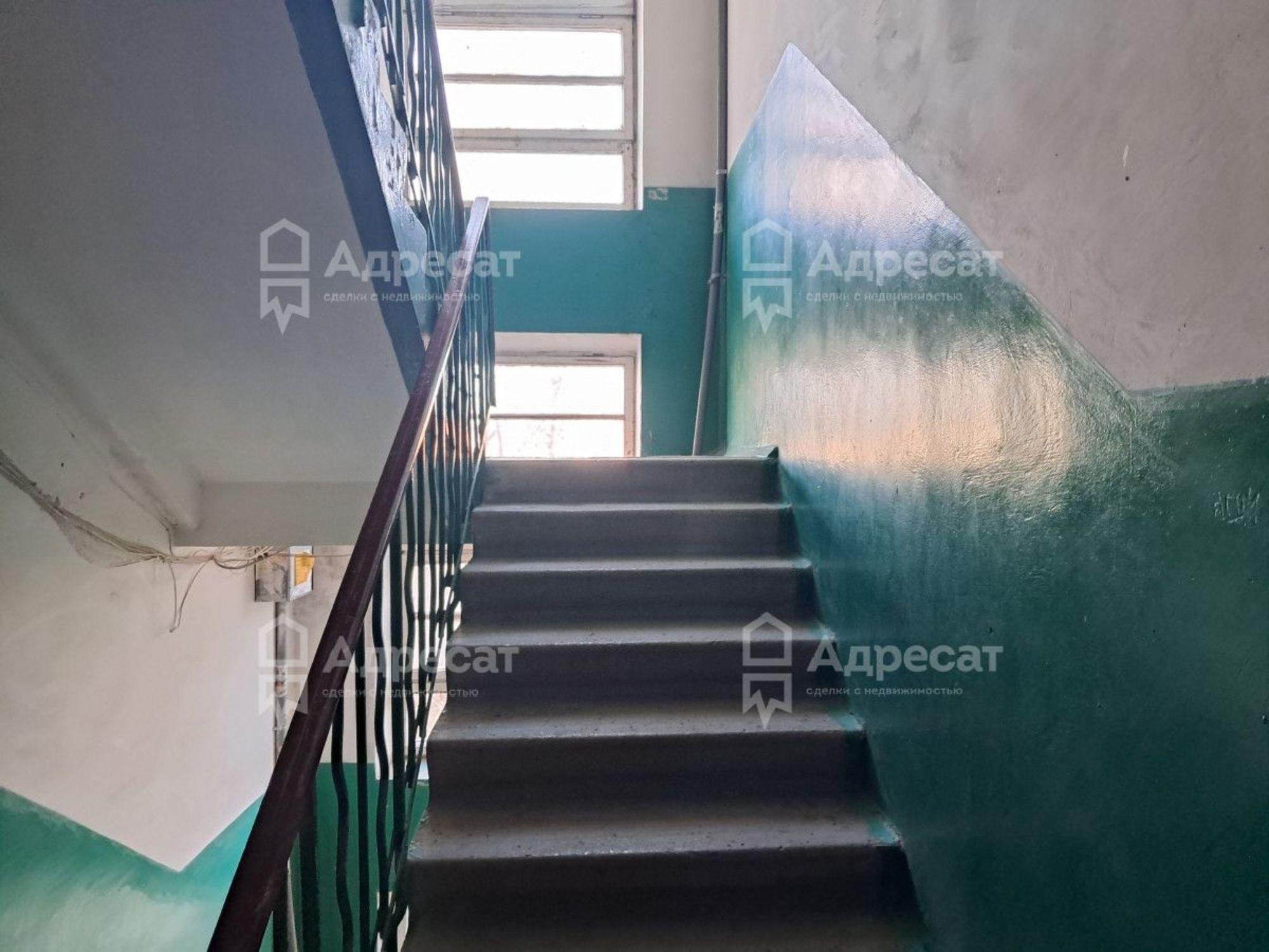 Купить комнату за 680 000 рублей на ул. Зерноградская,  д.6