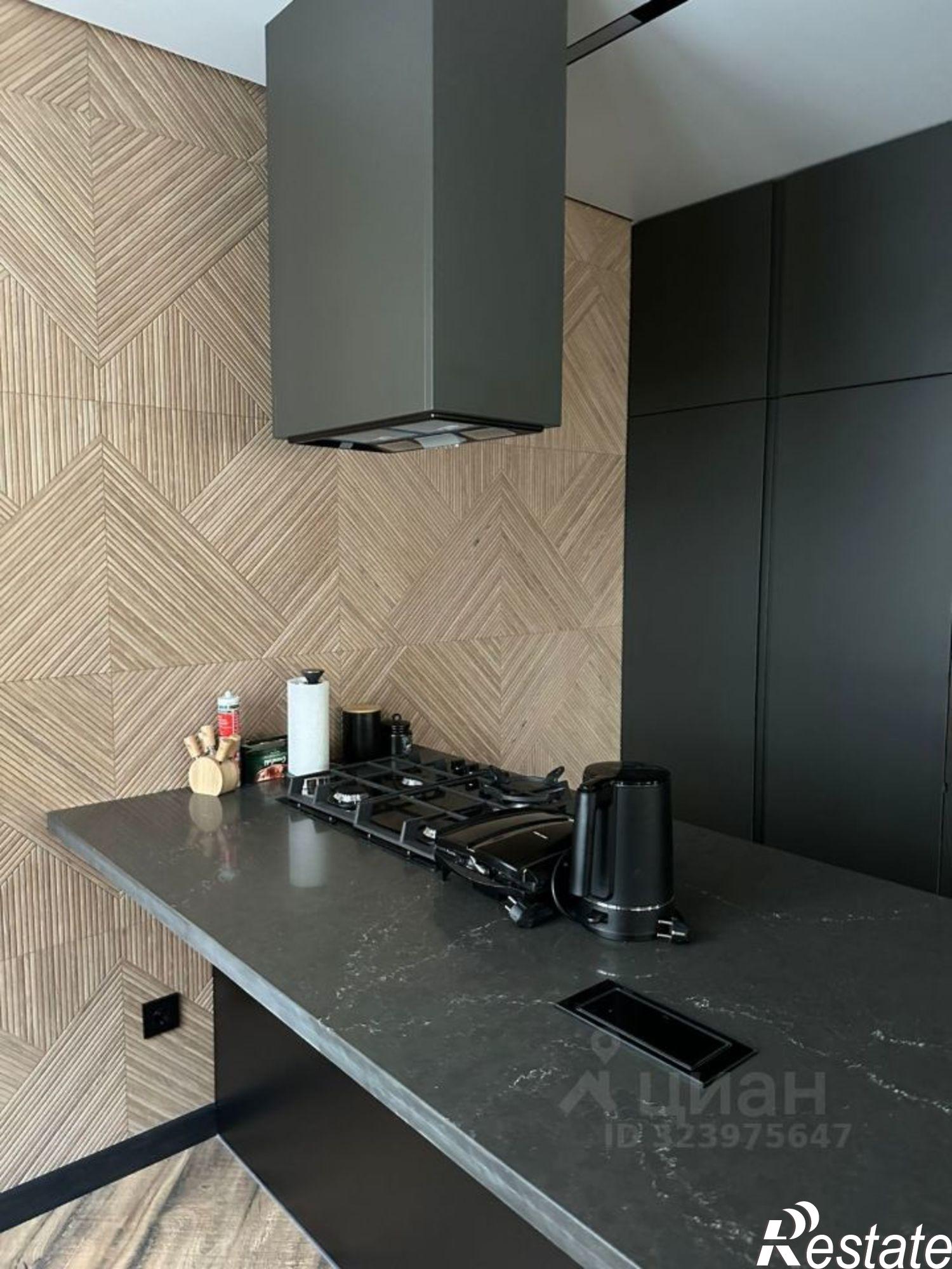 Купить квартиру за 25 000 000 рублей на Шекснинская улица, 62А