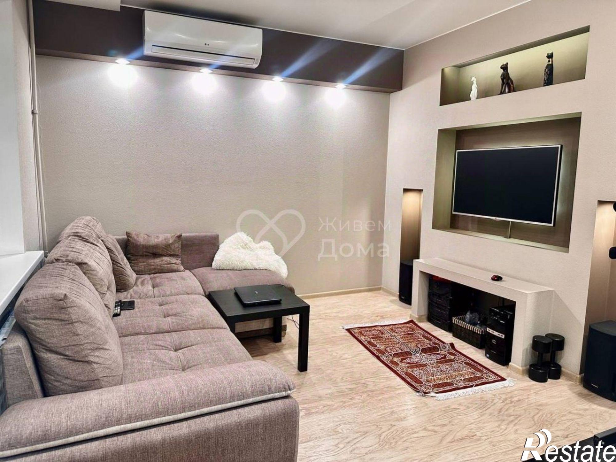 Купить квартиру за 10 700 000 рублей на Рабоче-Крестьянская улица, 50