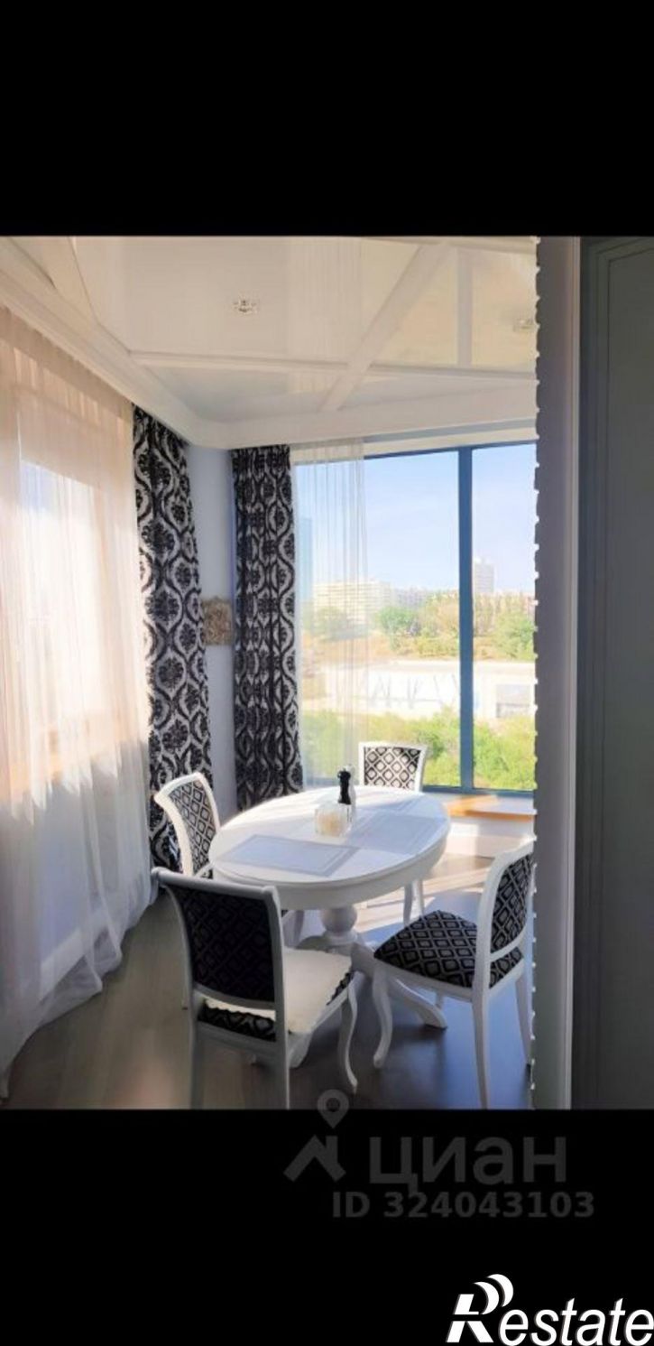 3-комн квартира улица Калинина, 2А литА,  д. 2А литА