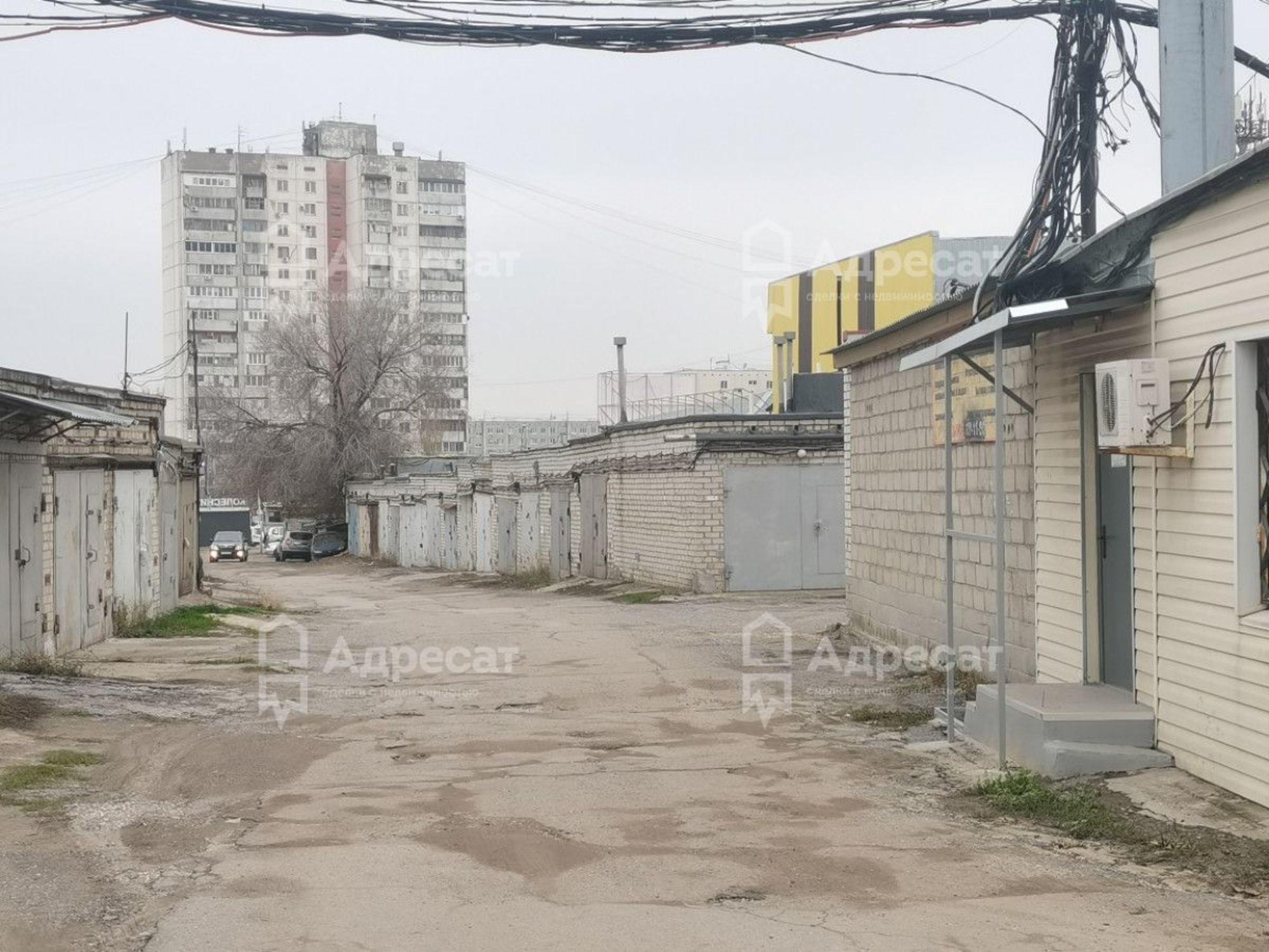 Купить гараж, место в паркинге за 800 000 рублей на ул. Связистов