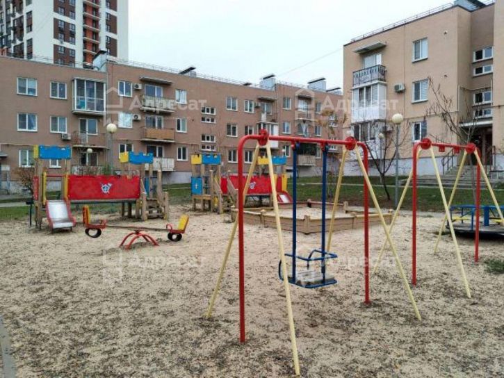 1-комн квартира ул. Солнечникова,  д.1
