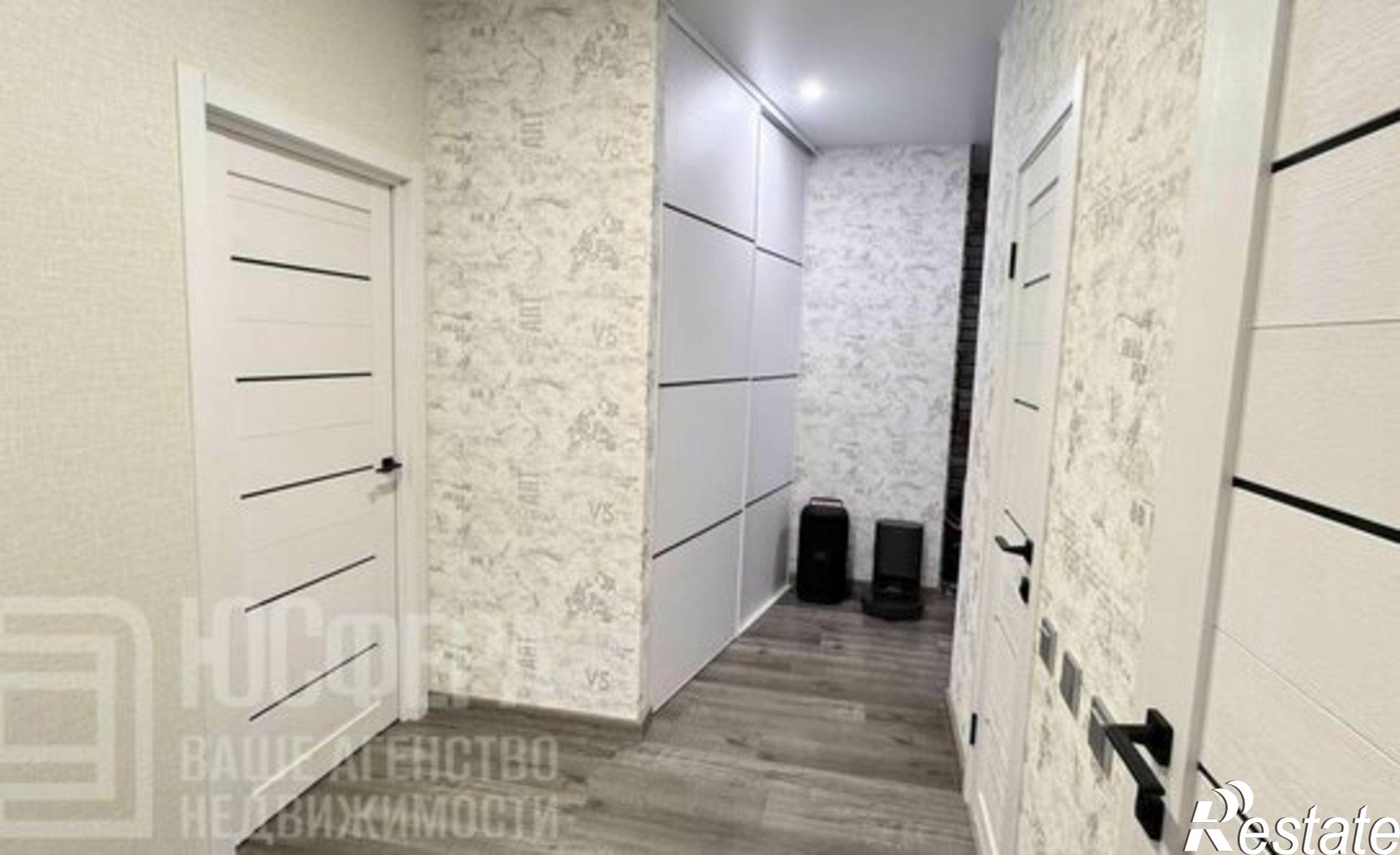 Купить квартиру за 11 000 000 рублей на Ангарская улица, 71