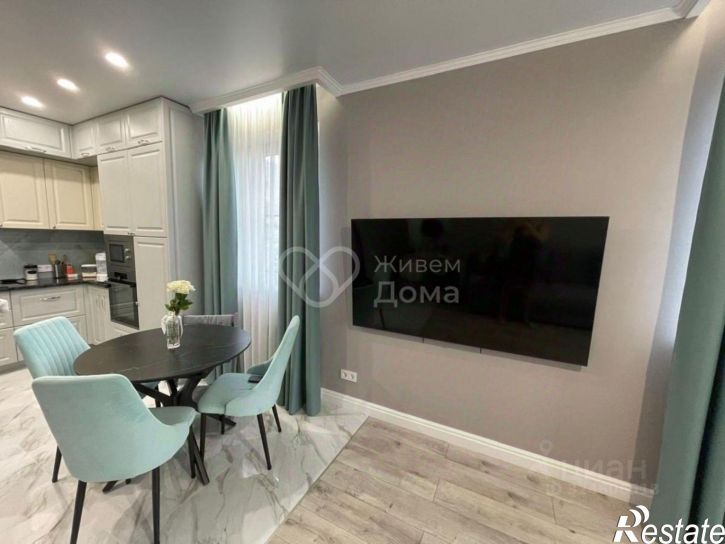 3-комн квартира улица Полоненко, 10,  д. 10