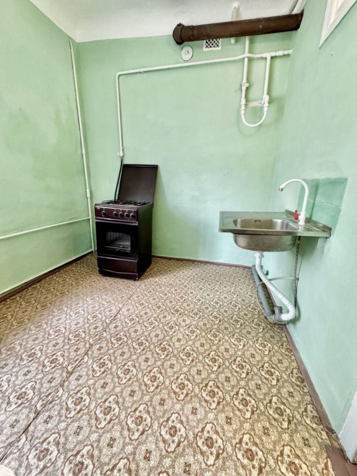 3-комн квартира Армавирская, 9