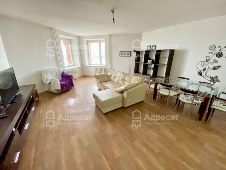 4-комн квартира ул. Карла Маркса,  д.7