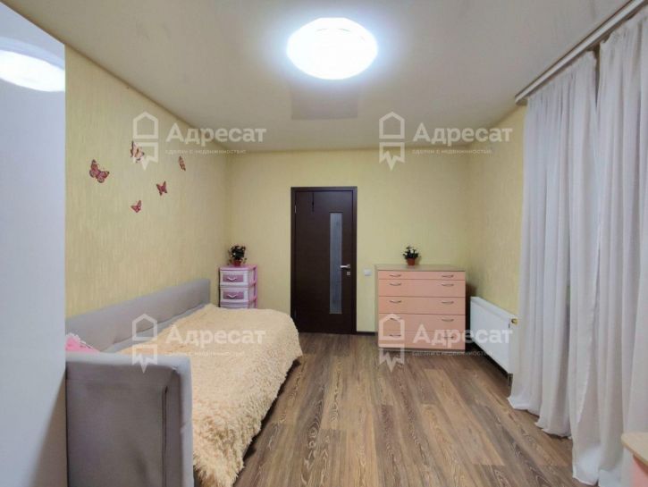 3-комн квартира ул. Санаторная,  д.12