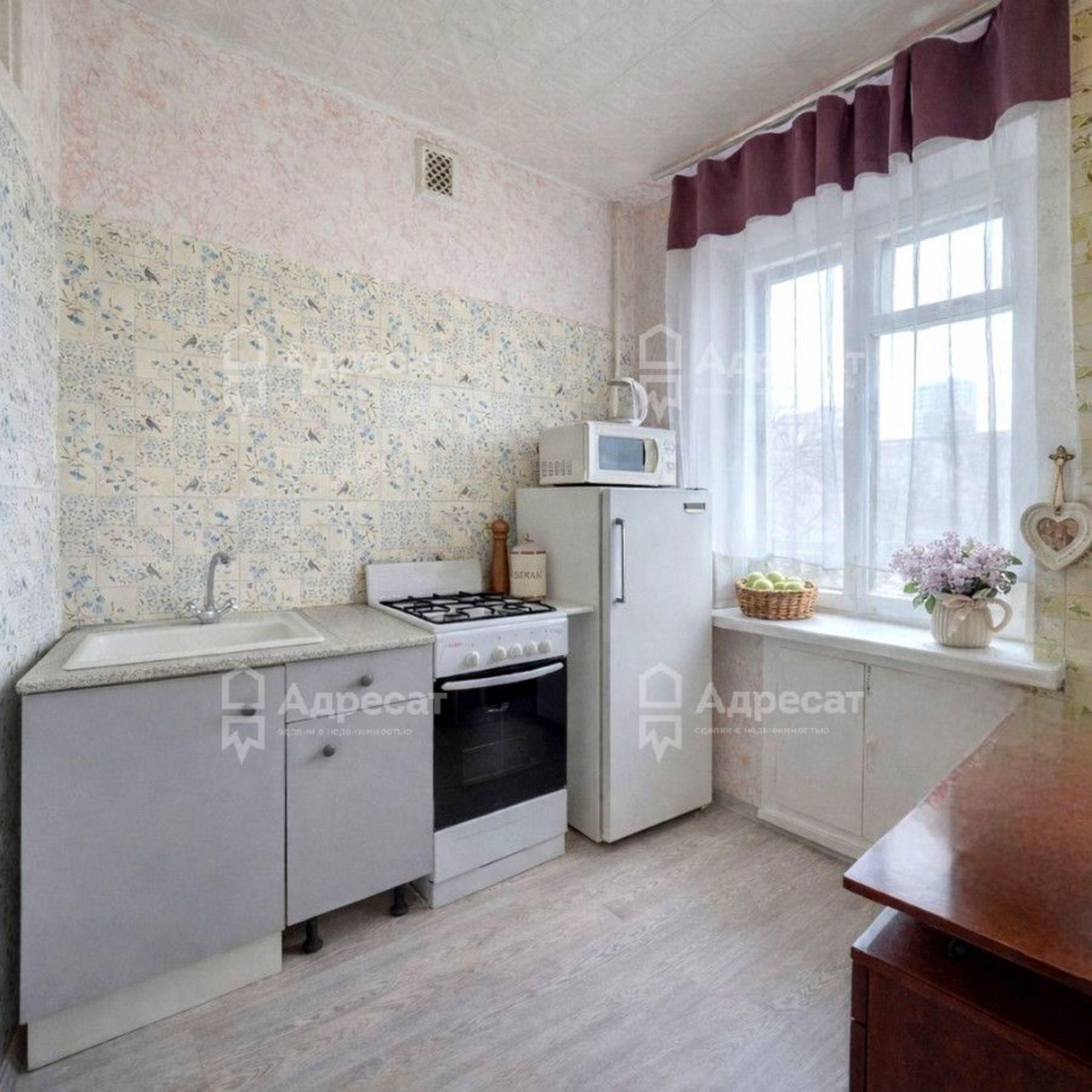 Купить квартиру за 3 050 000 рублей на ул. Тимофеева,  д.10