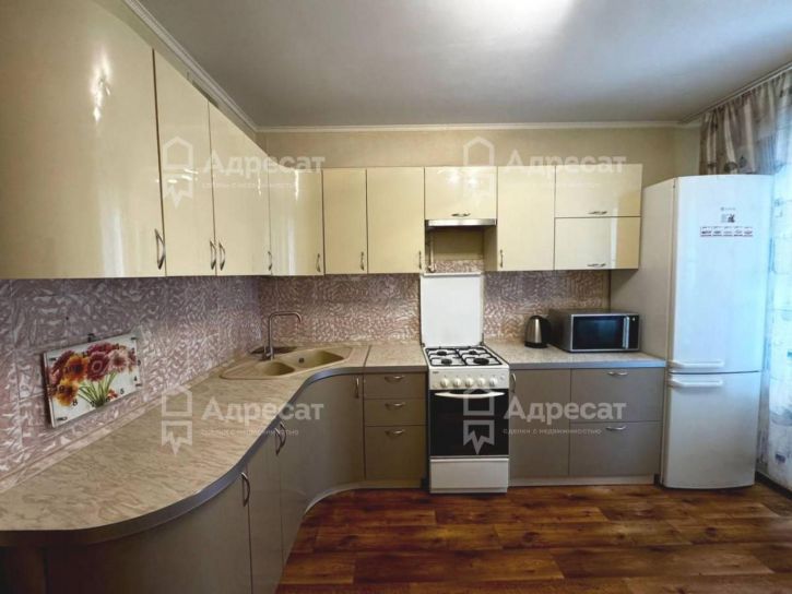 2-комн квартира ул. Космонавтов,  д.27