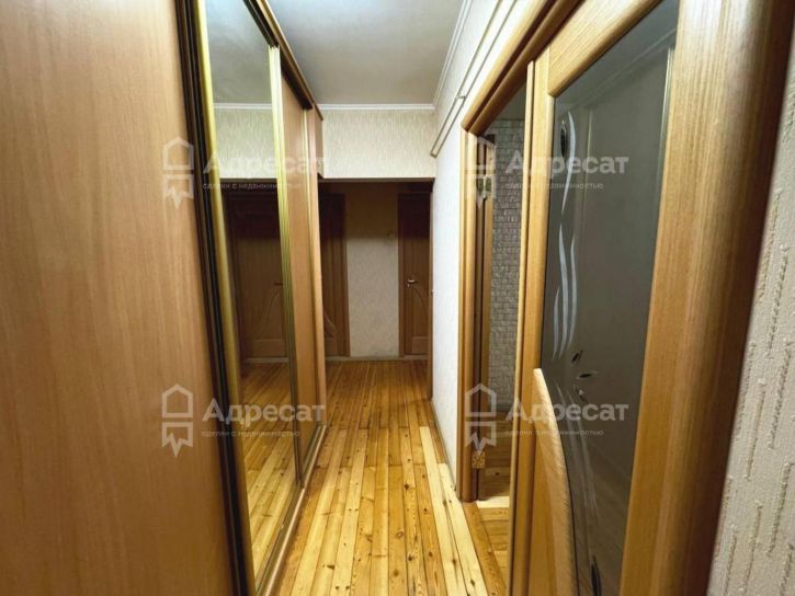 2-комн квартира ул. Космонавтов,  д.27