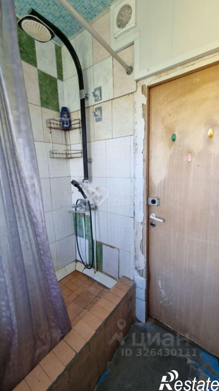 Комната улица 51-й Гвардейской дивизии, 35,  д. 35