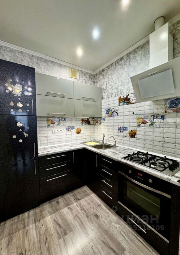 2-комн квартира Шекснинская, 68