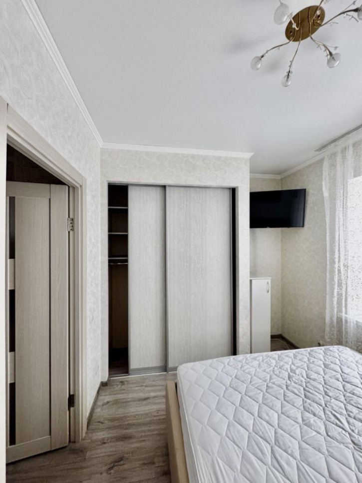 2-комн квартира Шекснинская, 68
