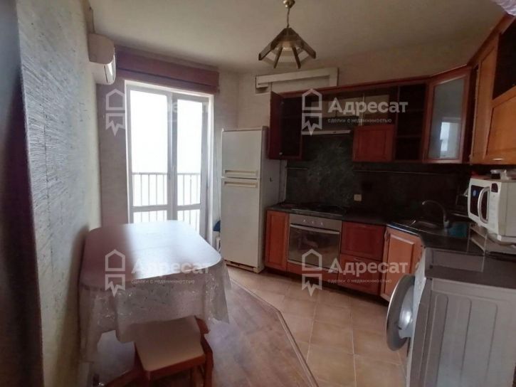 2-комн квартира пр-кт. Университетский,  д.15