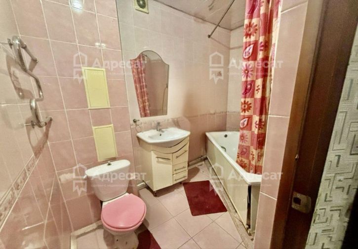 2-комн квартира пр-кт. Университетский,  д.15