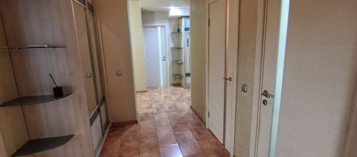 3-комн квартира 8-й Воздушной Армии ул., д.9а