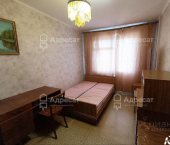 комната 63 кв м ул им. Сухова, 17