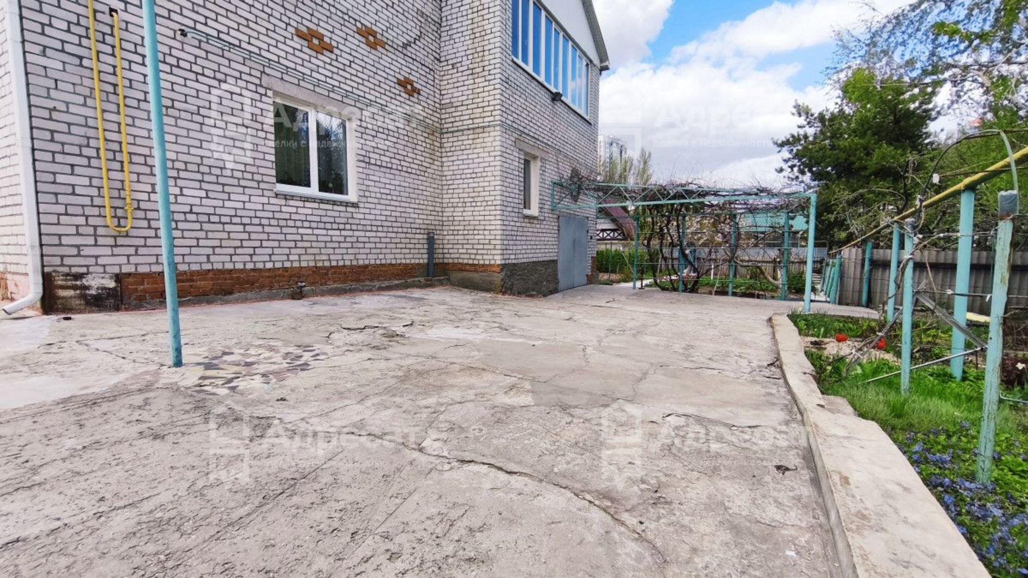 Купить дачу, дом, коттедж за 16 500 000 рублей на ул. генерала Гурьева