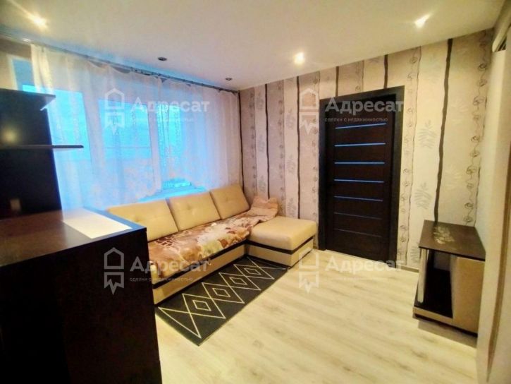2-комн квартира ул. 64-й Армии,  д.65