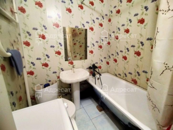 2-комн квартира ул. 64-й Армии,  д.65