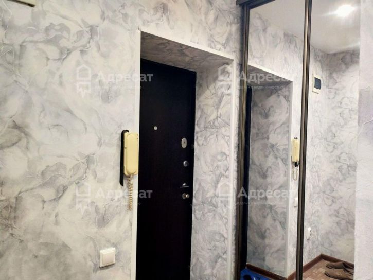 2-комн квартира ул. 64-й Армии,  д.65