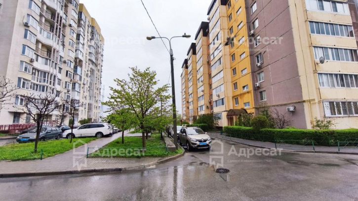2-комн квартира ул. им. маршала Воронова,  д.12