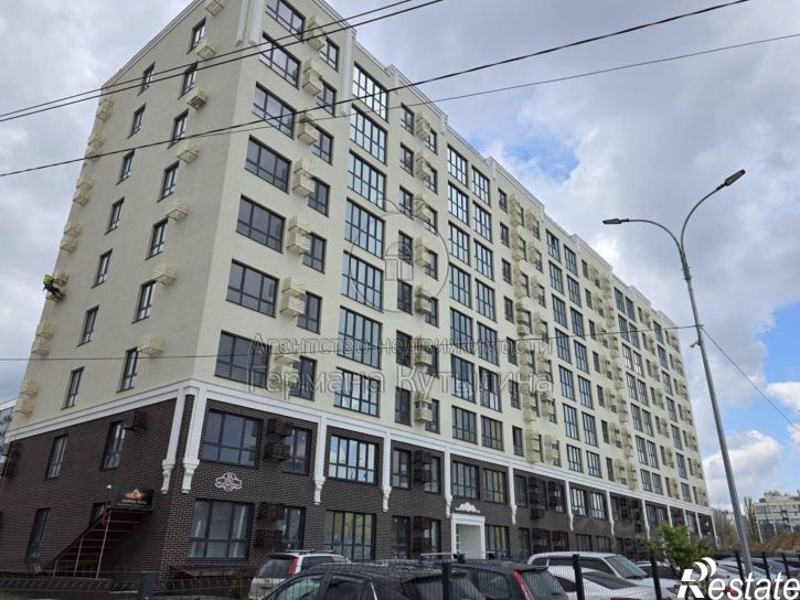 3-комн квартира бульвар 30-летия Победы, 19/3,  д. 19/3