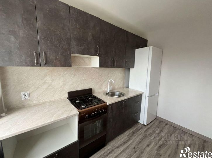 3-комн квартира улица Николая Отрады, 26,  д. 26