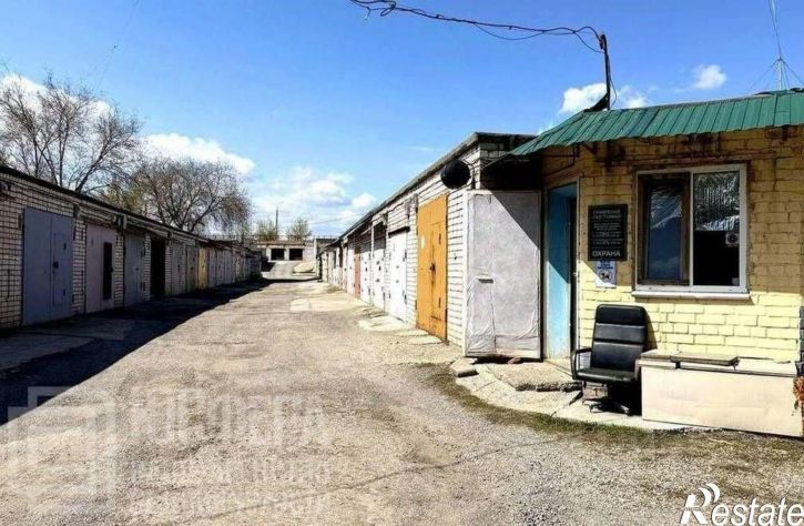Гараж/парковка ул Авиаторская, 8,  д. 8