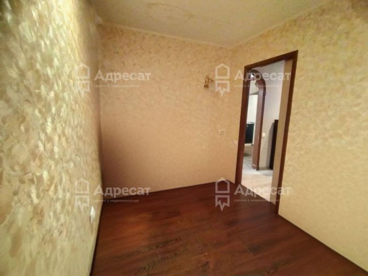 2-комн квартира ул. 64-й Армии,  д.65