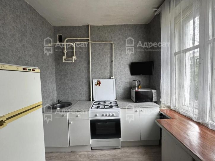 3-комн квартира ул. им. Генерала Шумилова,  д.27