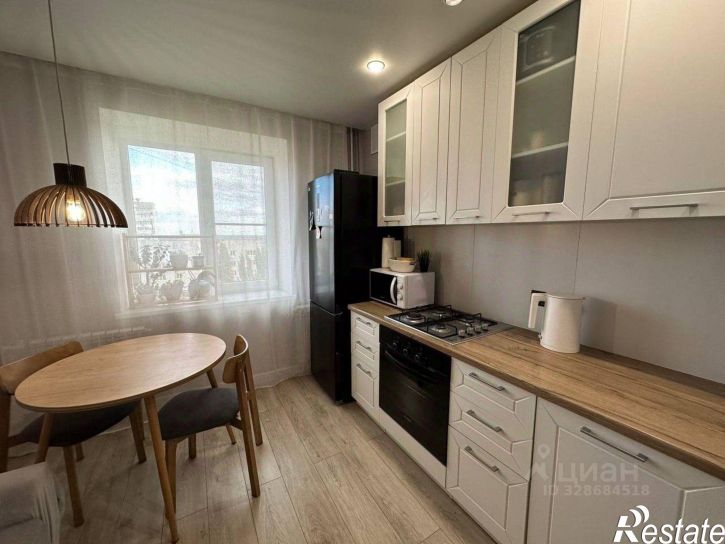 2-комн квартира улица Пархоменко, 61,  д. 61