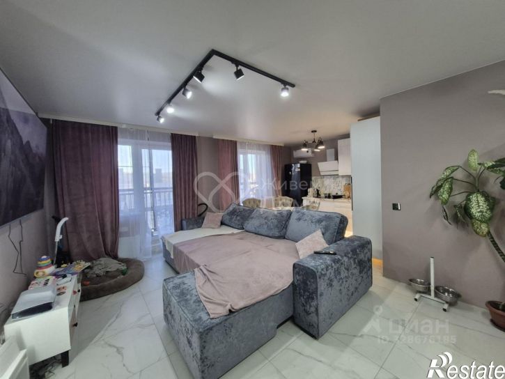 3-комн квартира улица Глазкова, 14Б,  д. 14Б